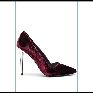 Alice + Olivia Dina Velvet Heel in Bordeaux